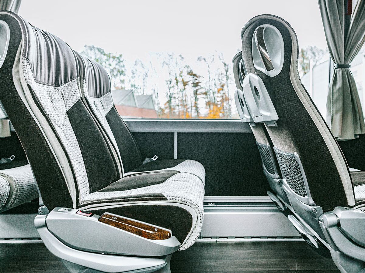 felix-reisen-content-unsere-reisebusse-02-74438d11