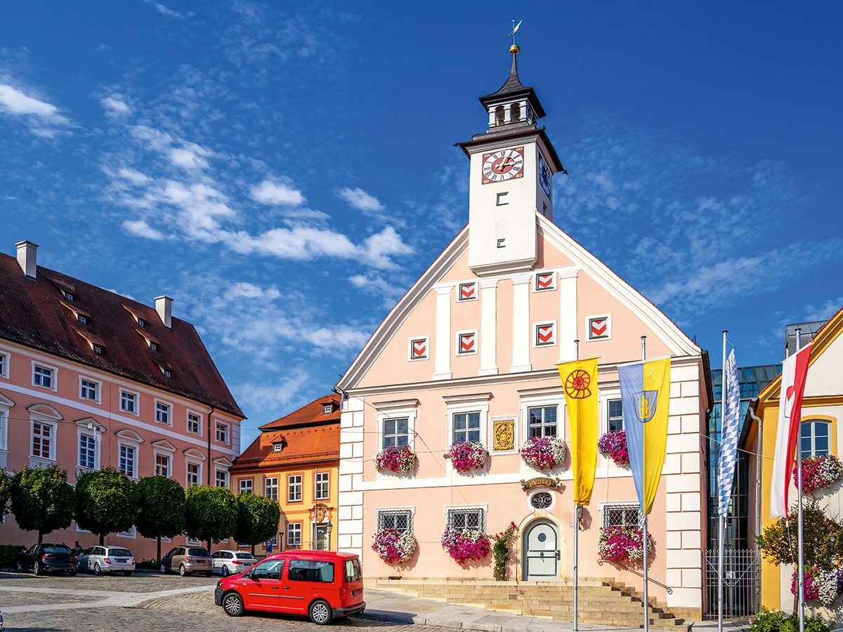 Rathaus auf dem Marktplatz von Greding