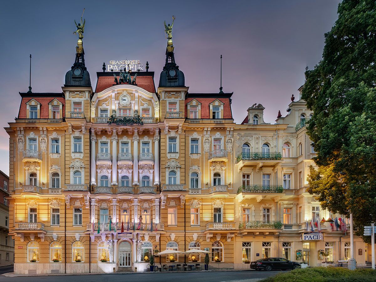 marienbad-grandhotel-pacifik-grandhotel_pacifik_48048959376_o-484-cdd0d38d