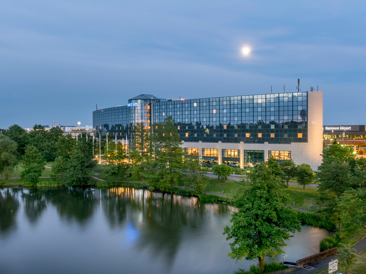 hannover-maritim-airport-hotel-hannover-aussenansicht-461.jpg