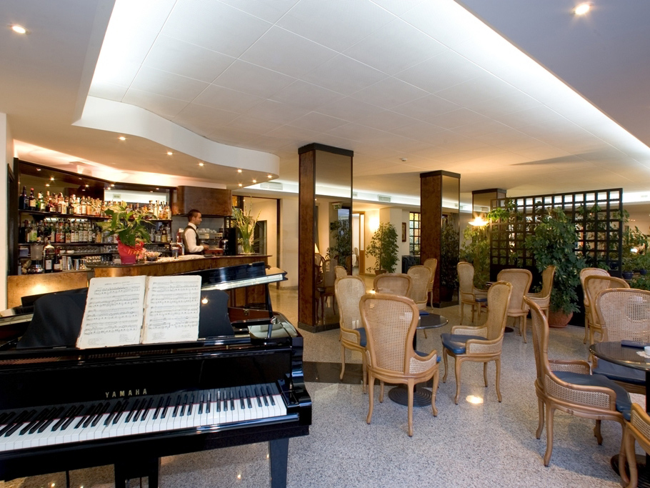 sorrent-hotel-caravel-bar-69.jpg