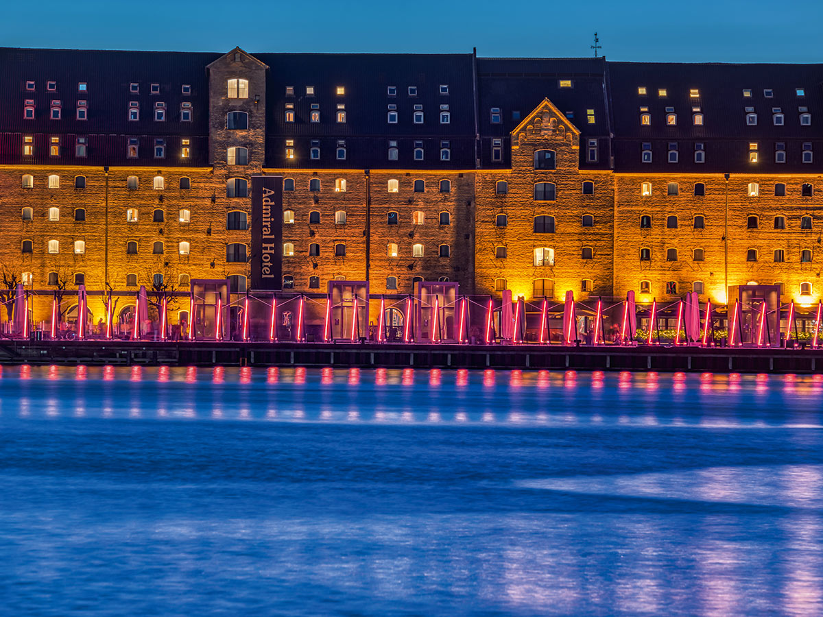 kopenhagen-light-festival-leuchtendes-abenteuer-nordischer-charme-mit-hamburg-und-malmoe-light-festival-kopenhagen-404760916.jpg