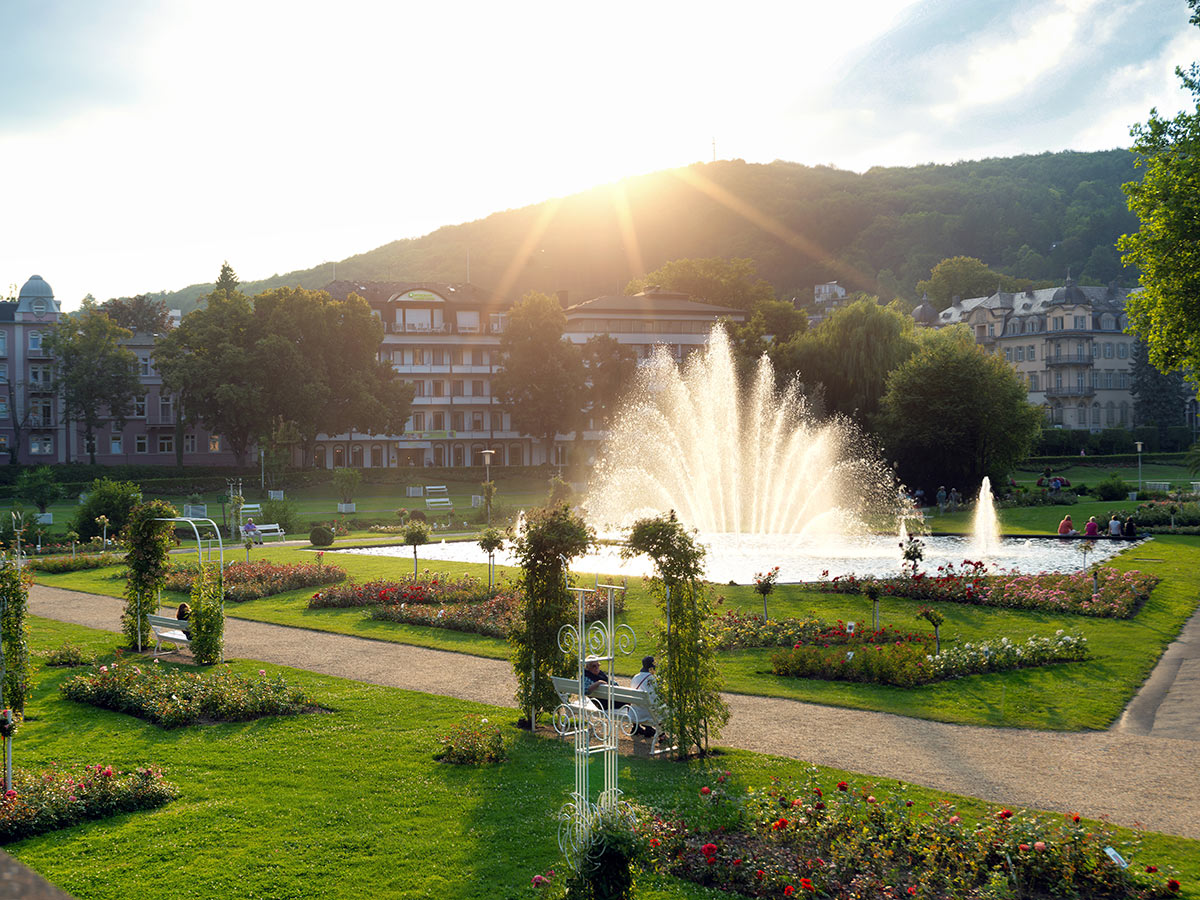 bad-kissingen-sonnenuntergang-rosengarten-c-bayer-staatsbad-bad-kissingen-gmbh-foto-dominik-marx-6.jpg