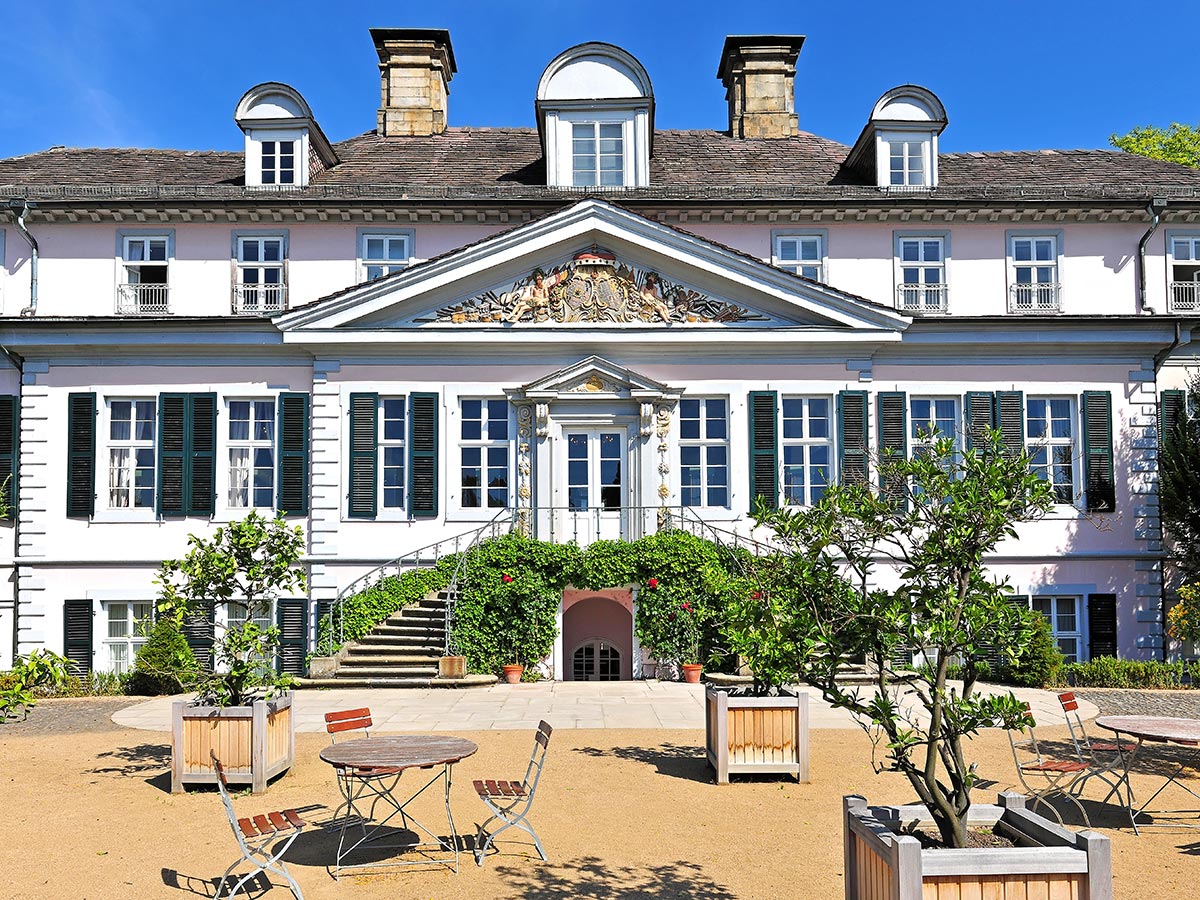 bad-pyrmont-oase-unter-palmen-schloss-pyrmont-in-bad-pyrmont-25790929.jpg