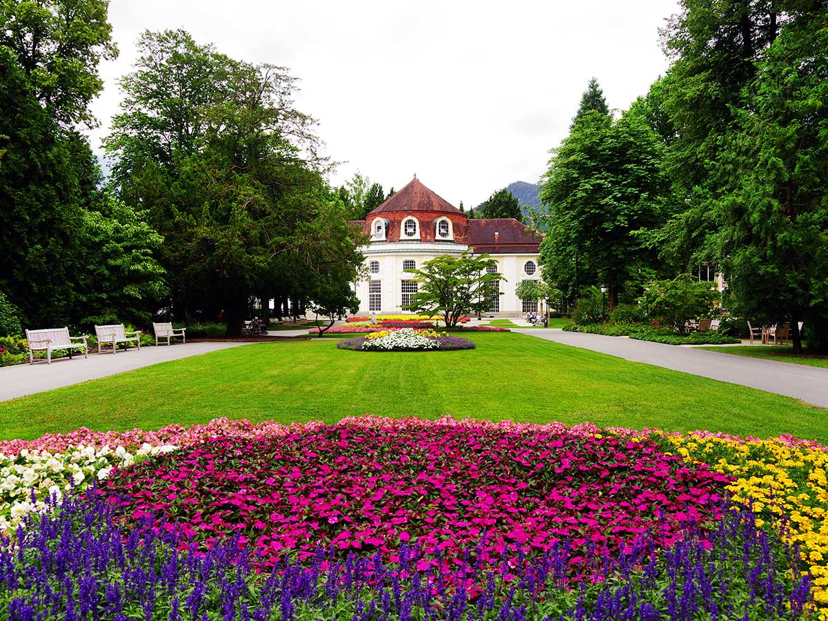 bad-reichenhall-das-bad-der-koenige-bad-reichenhall-berchtesgadener-land-302531296.jpg