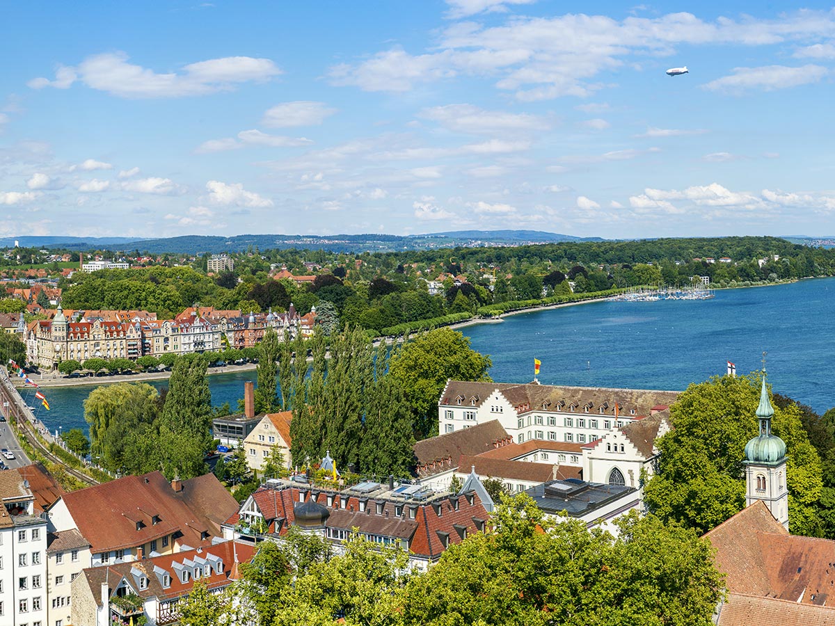 friedrichshafen-am-bodensee-konstanz-am-bodensee-136372633.jpg