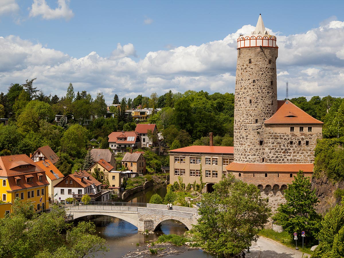 goerlitz-sorbische-osterbraeuche-in-der-lausitz-blick-auf-die-altstadt-von-bautzen-70105171.jpg