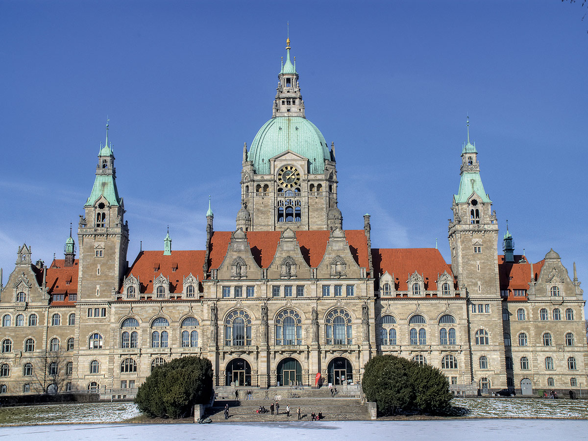 hannover-kurz-und-gut-neues-rathaus-hannover-22743699.jpg