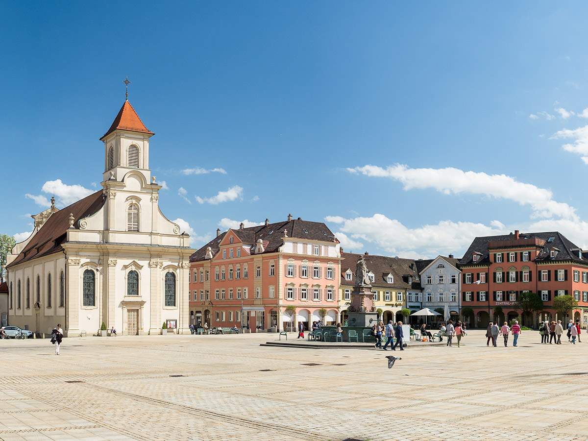 stuttgart-bluehende-ostertage-marktplatz-ludwigsburg-82951054.jpg
