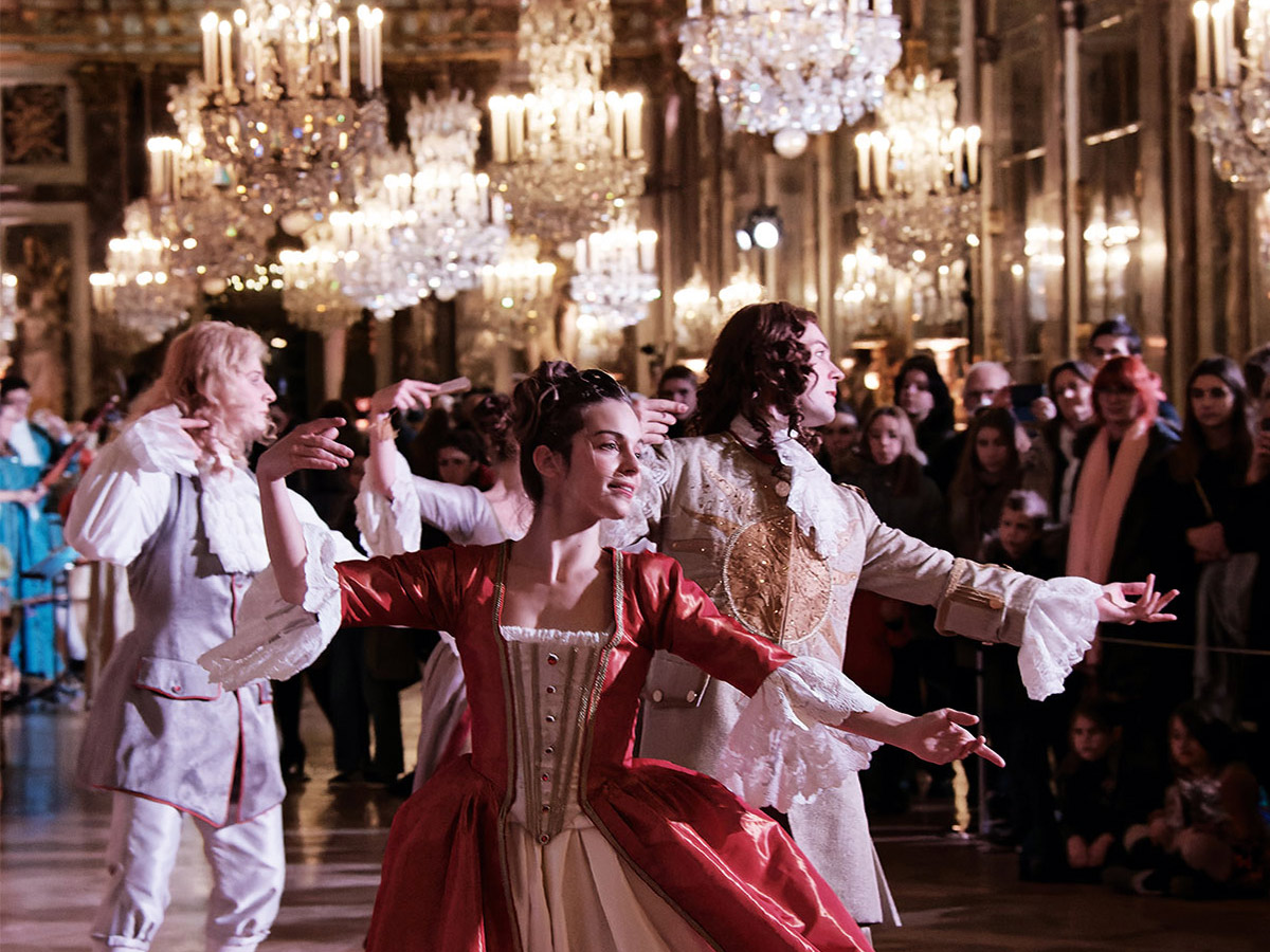 silvester-in-paris-lichterglanz-in-der-stadt-der-liebe-resize-221211-versailles-danse130-c-agathe-poupeney-.jpg.jpg