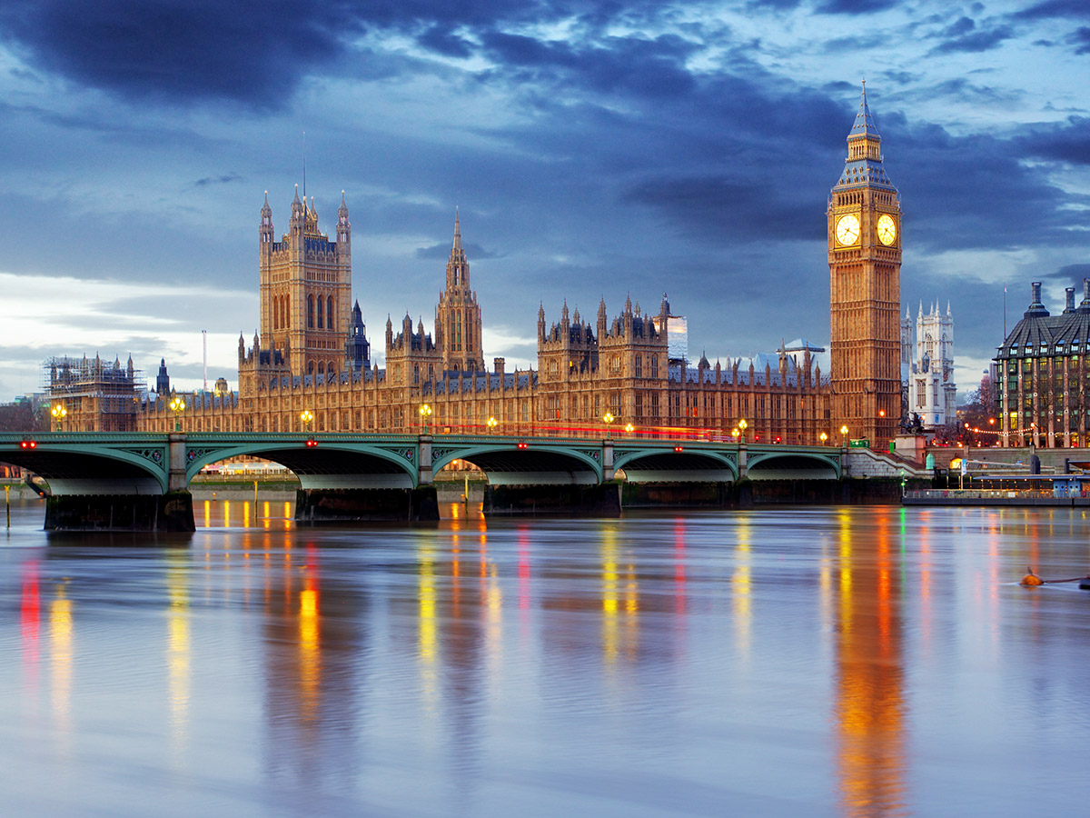 london-big-ben-and-houses-of-parliament-62913588.jpg
