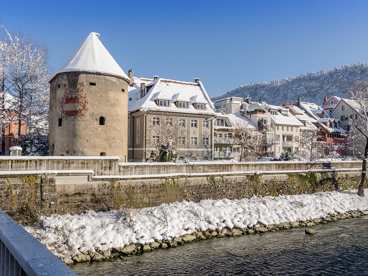 weihnachten-in-vorarlberg-riverbanks-of-feldkirch-85494570.jpg