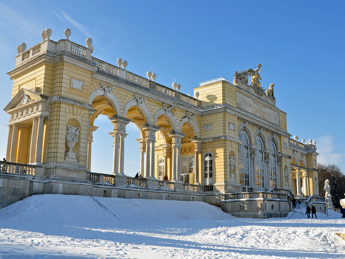 wien-urlaub-in-der-kaiserstadt-gloriette-28517346.jpg