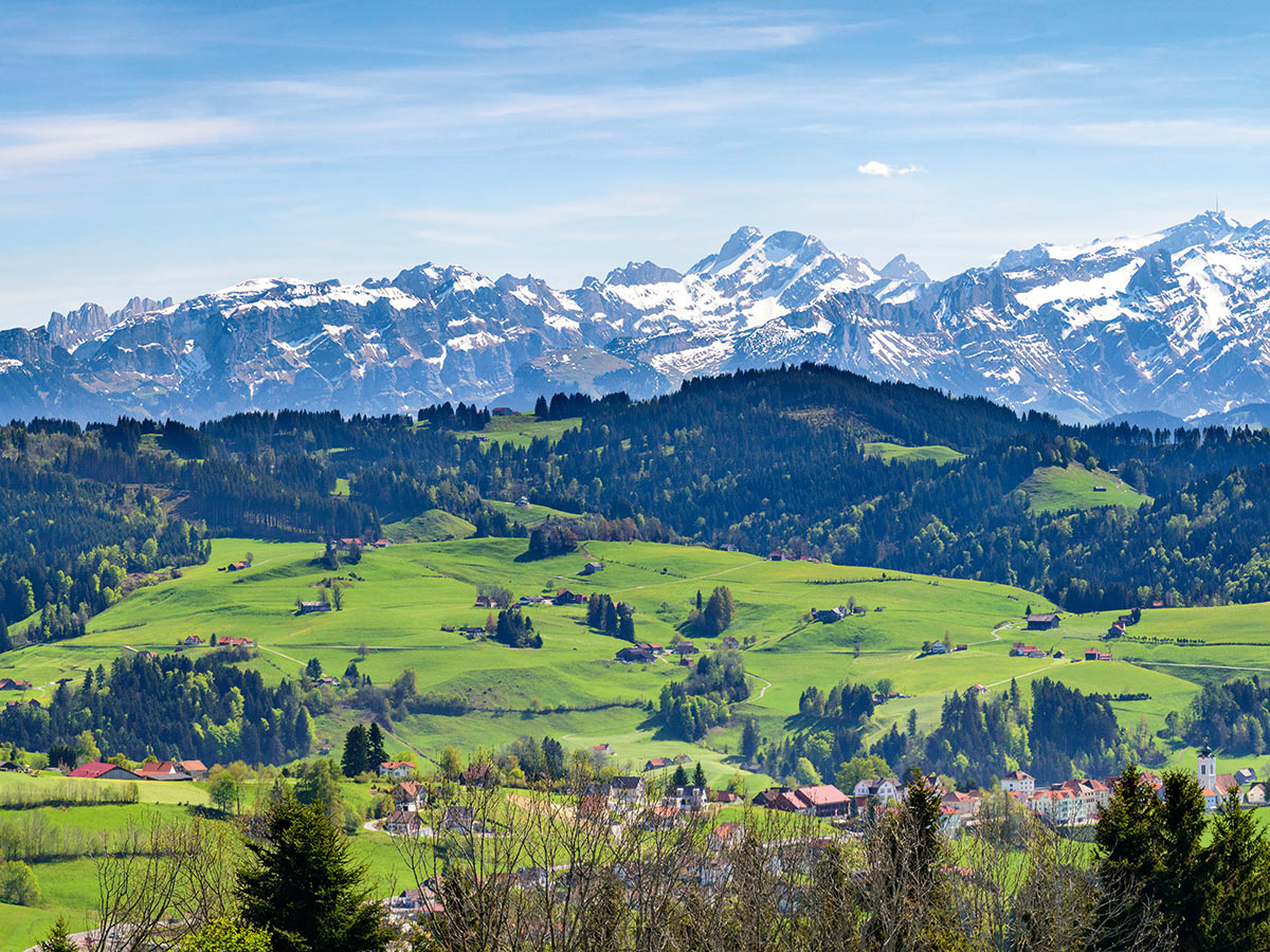Appenzeller Land mit Alpstein-Massiv