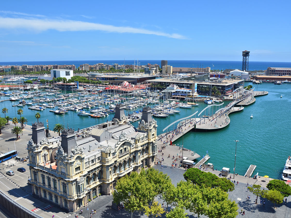 barcelona-marina-90413520.jpg