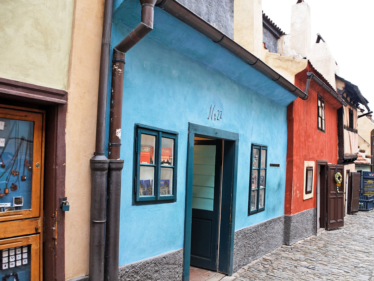 prager-kulturkaleidoskop-goldene-gasse-prager-burg-31947079.jpg
